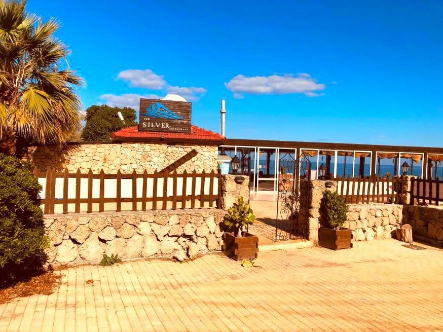 Queen Aphrodite Hotel Karpasa Exterior photo